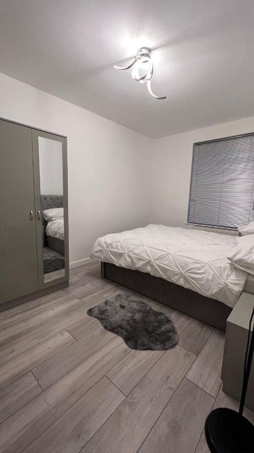 Quarto em Acomodações Particulares Lovely And Comfortable In